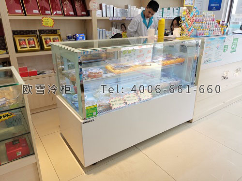 展示柜.jpg 展示柜.jpg