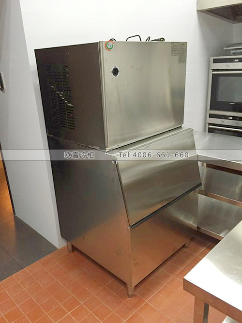 E090四川成都青羊區(qū)中海金沙府小型制冰機(jī)不銹鋼工作臺(tái)冷柜