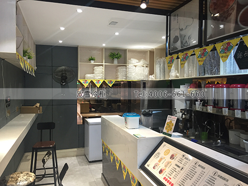 E168湖南省益陽市赫山區(qū)益禾堂小型制冰機